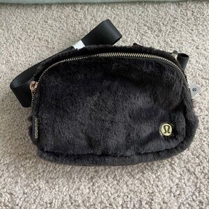 Lululemon Black Faux Fur Everywhere Belt Bag *Plush Fleece Crossbody Bag NEW